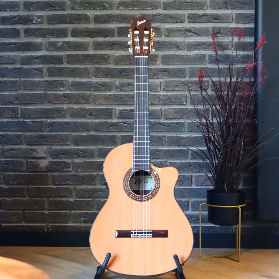 Cuenca 50-RCTW klassiek spaanse cutaway gitaar