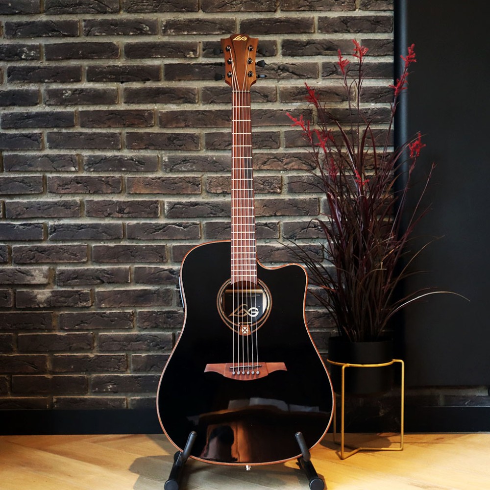 Lag T118DCE-BLK elektrisch-akoestische gitaar